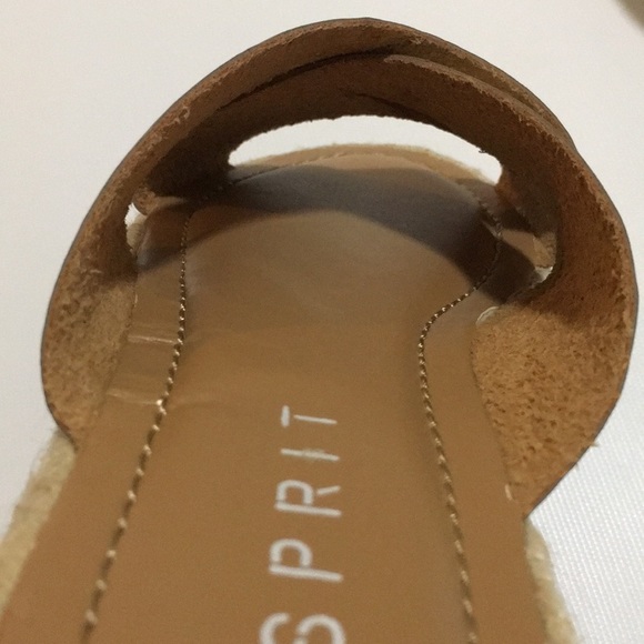 7 items for $25 Size 8 Gold-Esprit Sandal - Picture 4 of 8